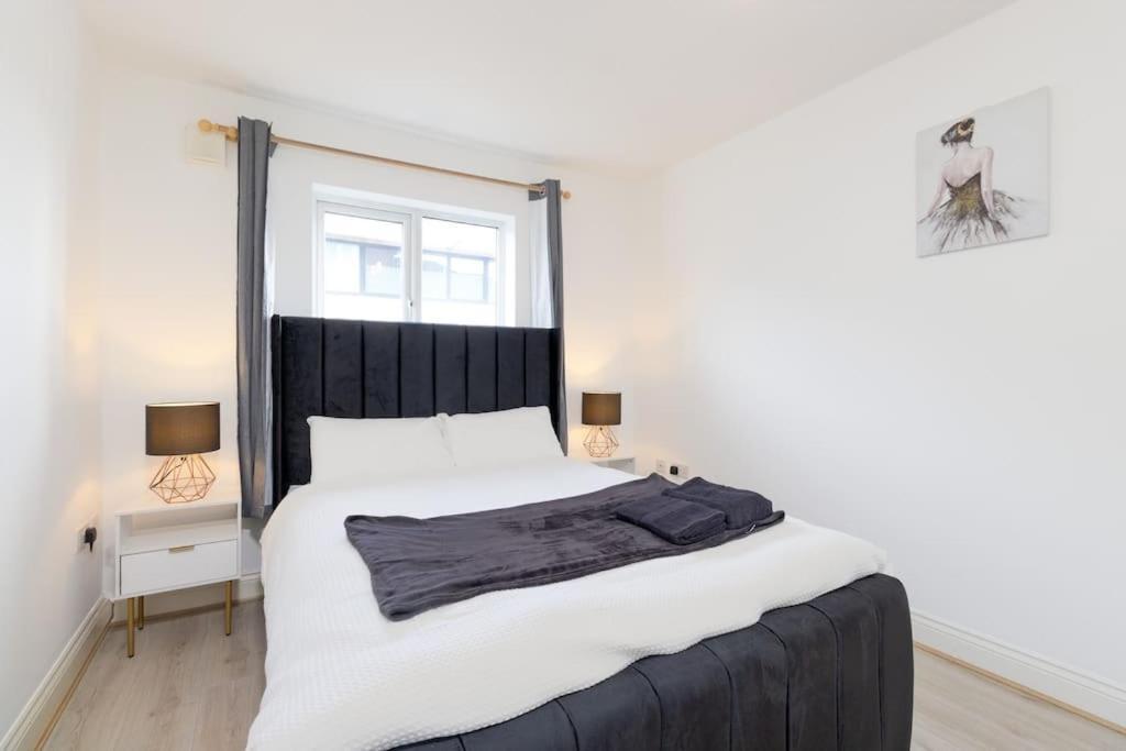 Nuneaton Retreat - City Centre - Parking - Train מראה חיצוני תמונה
