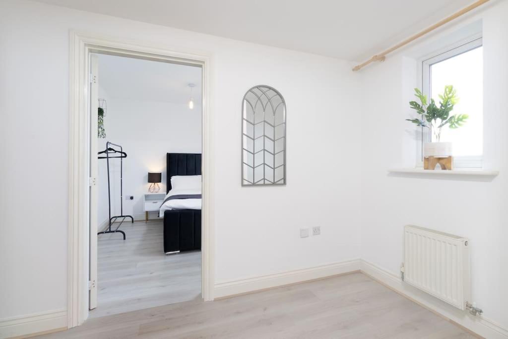 Nuneaton Retreat - City Centre - Parking - Train מראה חיצוני תמונה