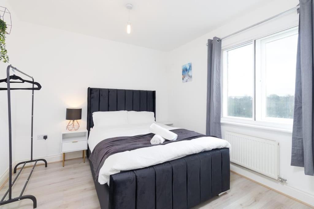 Nuneaton Retreat - City Centre - Parking - Train מראה חיצוני תמונה